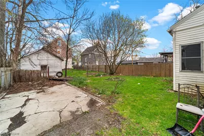 237 Wooster Street, Elyria, OH 44035 - Photo 12