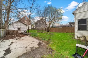 237 Wooster St, Elyria, OH 44035 - Photo 12