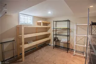 107 Renee Dr, Struthers, OH 44471 - Photo 16