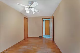 1614 Country Club Ave, Youngstown, OH 44514 - Photo 16