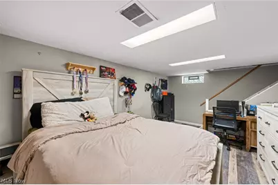 7906 Kenton Avenue, Parma, OH 44129 - Photo 18