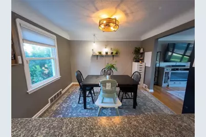 7906 Kenton Avenue, Parma, OH 44129 - Photo 8
