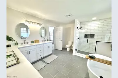 5840 Rosewood Drive, Youngstown, OH 44512 - Photo 20