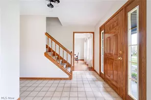 8105 Caymen Ct, Canfield, OH 44406 - Photo 4
