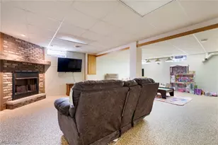 8105 Caymen Ct, Canfield, OH 44406 - Photo 40