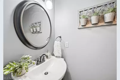 1960 Deerhaven Lane, Grandview Heights, OH 44147 - Photo 26