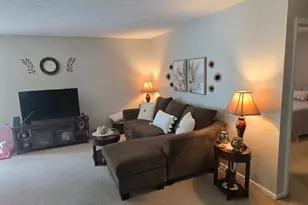 313 Breckenridge Ovl, Elyria, OH 44035 - Photo 10