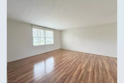2324 Birch Trace, Austintown, OH 44515 - Photo 10