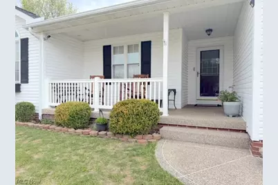 163 Bob Ed Harris Avenue SW, New Philadelphia, OH 44663 - Photo 2