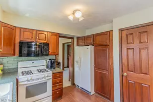 733 Squirrel Hill Ct, Boardman, OH 44512 - Photo 8