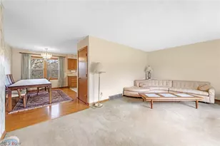 553 McNeil Dr, Sagamore Hills, OH 44067 - Photo 6