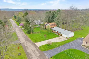 553 McNeil Dr, Sagamore Hills, OH 44067 - Photo 34