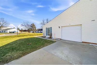 7981 Carriage Circle #B, Mentor, OH 44060 - Photo 30