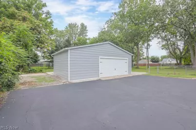 41796 Adelbert Street, Elyria, OH 44035 - Photo 8