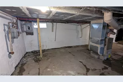 379 Homestead Street, Akron, OH 44306 - Photo 40