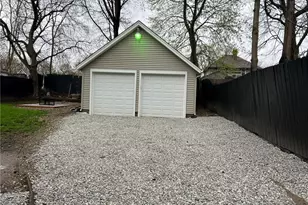 1395 Goodyear Blvd, Akron, OH 44305 - Photo 32