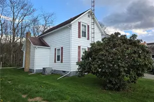 342 N Bridge St, Newcomerstown, OH 43832 - Photo 6