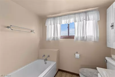 68710 Blaine Chermont Road, Bridgeport, OH 43912 - Photo 26