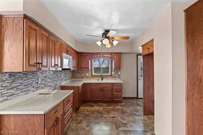 68710 Blaine Chermont Road, Bridgeport, OH 43912 - Photo 14