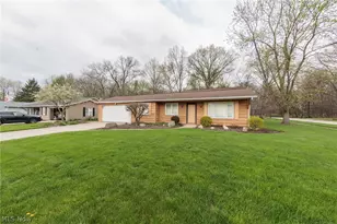 20598 Homestead Park Dr, Strongsville, OH 44149 - Photo 2