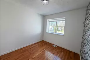 7049 Woodland Ave, Chagrin Falls, OH 44023 - Photo 14