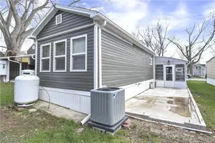 8696 Bayshore Rd, Lakeside Marblehead, OH 43440 - Photo 6