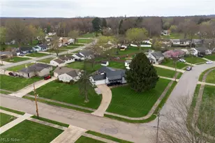 2700 Christine Ln, Youngstown, OH 44511 - Photo 14