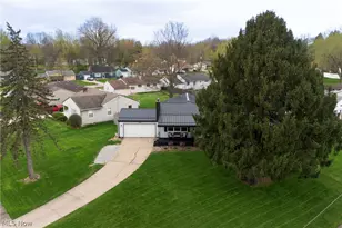 2700 Christine Ln, Youngstown, OH 44511 - Photo 16