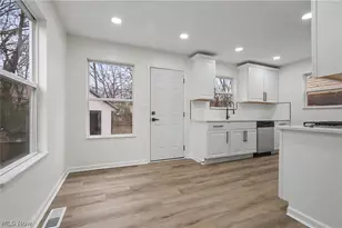 2911 E 102nd St, Loveland, OH 44104 - Photo 8