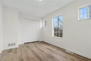 2911 E 102nd St, Loveland, OH 44104 - Photo 20