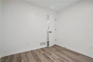 2911 E 102nd St, Loveland, OH 44104 - Photo 22