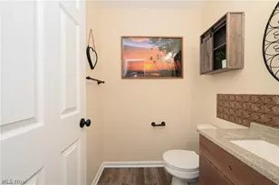 655 Almas Ct, Brunswick, OH 44212 - Photo 6