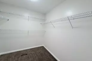 910 W Main St, Sugarcreek, OH 44681 - Photo 16