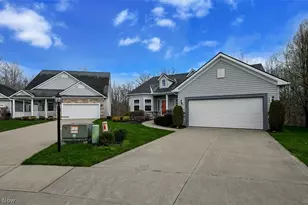 10269 River Run Ln, North Royalton, OH 44133 - Photo 2
