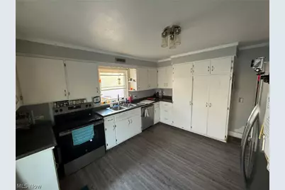 434 E 4th Street, Dover, OH 44622 - Photo 8