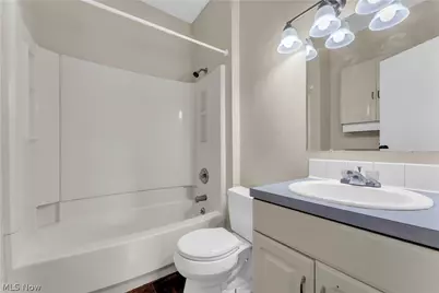 8517 Rosewood Avenue #1/DN, Loveland, OH 44105 - Photo 18