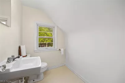 5254 Clinton Avenue, Lorain, OH 44055 - Photo 30