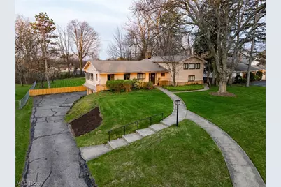 25510 Bryden Road, Beachwood, OH 44122 - Photo 1