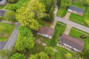 2445 Olentangy Dr, Akron, OH 44333 - Photo 40