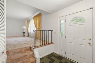 2445 Olentangy Dr, Akron, OH 44333 - Photo 4