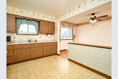 12101 Tucson Drive, Parma, OH 44130 - Photo 14