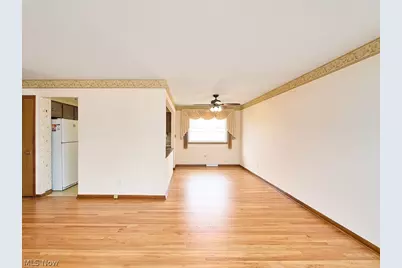 12101 Tucson Drive, Parma, OH 44130 - Photo 12