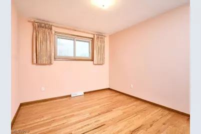 12101 Tucson Drive, Parma, OH 44130 - Photo 24