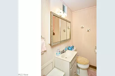 12101 Tucson Drive, Parma, OH 44130 - Photo 28