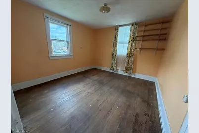 836 Stiles Avenue, Youngstown, OH 44505 - Photo 6