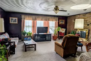 16599 Glenn St, East Liverpool, OH 43920 - Photo 2