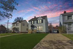 16905 Biltmore Ave, Loveland, OH 44128 - Photo 2