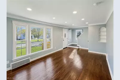 16905 Biltmore Avenue, Loveland, OH 44128 - Photo 14