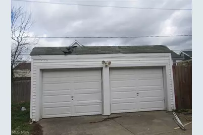 7811 Connecticut Avenue, Loveland, OH 44105 - Photo 2