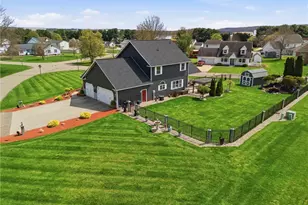 11186 Whitetail Run St NW, Bolivar, OH 44612 - Photo 2